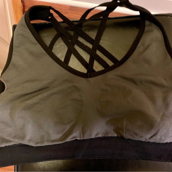 LN LOW SCOOP SPORTS BRA. RACERBACK STYLE. - Picture 5 of 7
